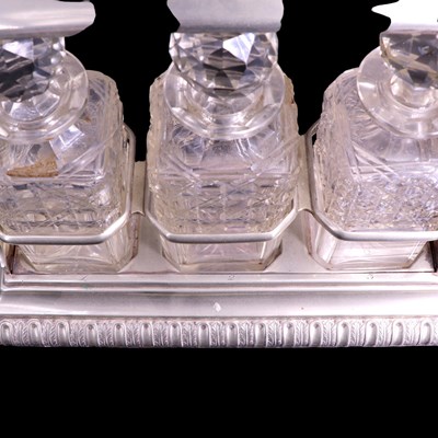 Lot 459 - A late Victorian Walker & Hall electroplate...