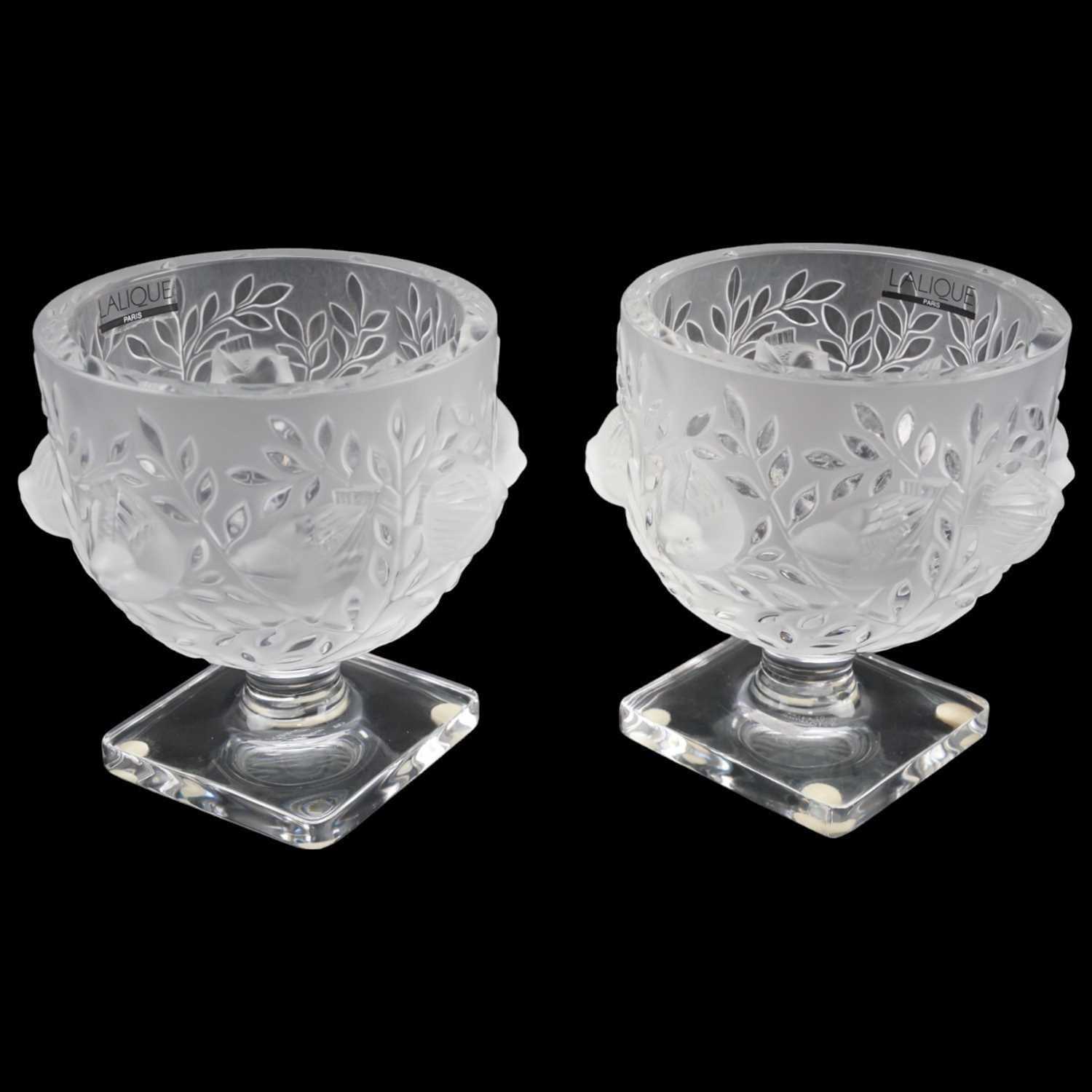 Lot 884 - A pair of Lalique Elisabeth frosted glass...