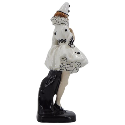 Lot 513 - An early 20th Century Royal Doulton Pierrette...