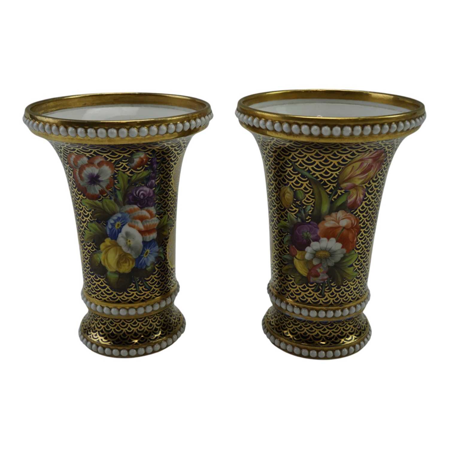 Lot 713 - A pair of Regency / George IV Spode porcelain...