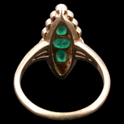 Lot 1193 - An attractive late 19th / early 20th Century...
