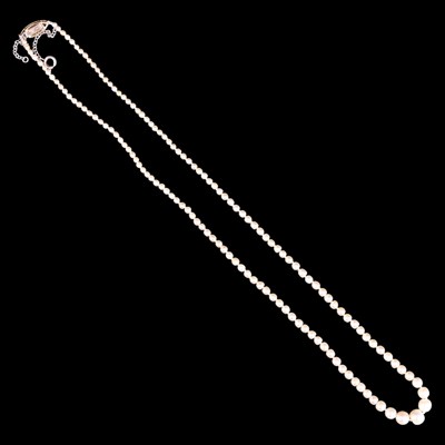 Lot 1306 - An antique graded single-strand pearl necklace...