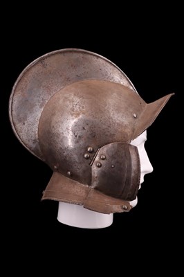 Lot 569 - A late 16th / early 17th Century burgonet, [...