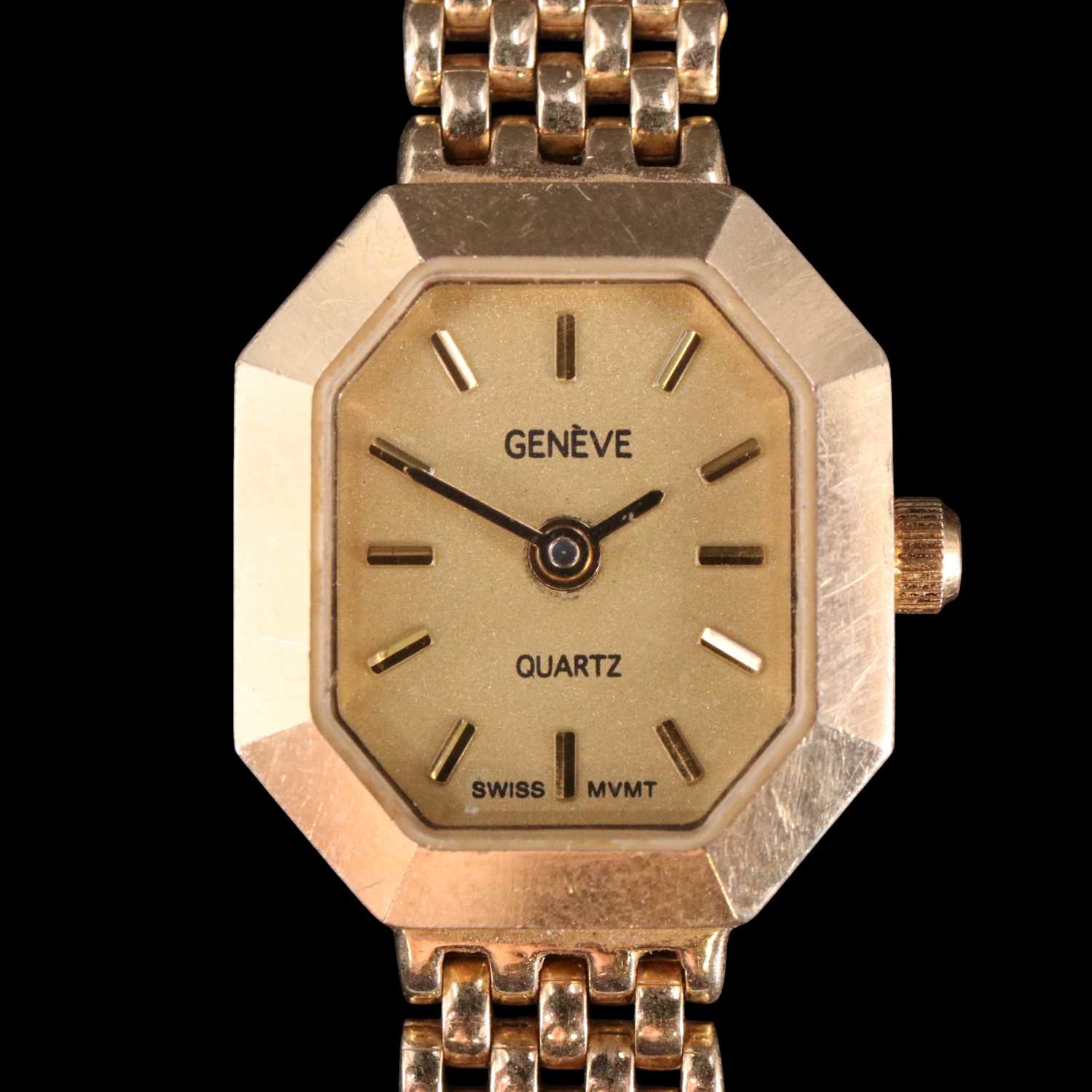 Lot 1402 - A lady's 14 k gold dress wristwatch, having a...