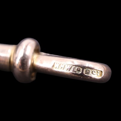 Lot 1270 - A late 19th / early 20th Century 9 ct yellow...