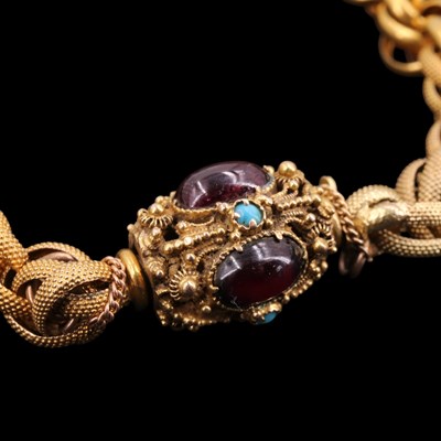 Lot 1300 - A late 19th / early 20th Century almandine,...