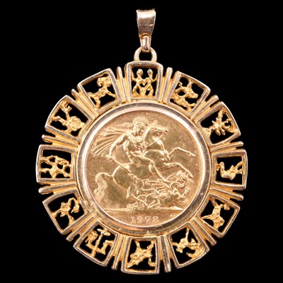 Lot 1320 - A 1978 gold sovereign in a 9 ct yellow metal...