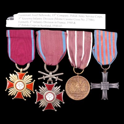 Lot 15 - A Free Polish Army decoration and campaign...