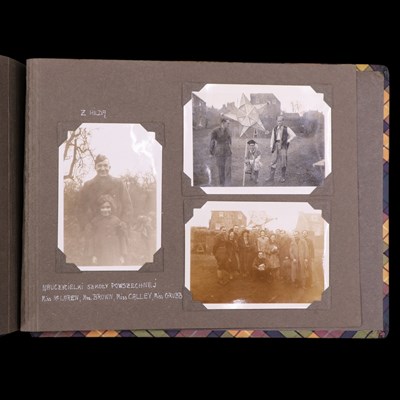 Lot 15 - A Free Polish Army decoration and campaign...