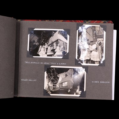 Lot 15 - A Free Polish Army decoration and campaign...