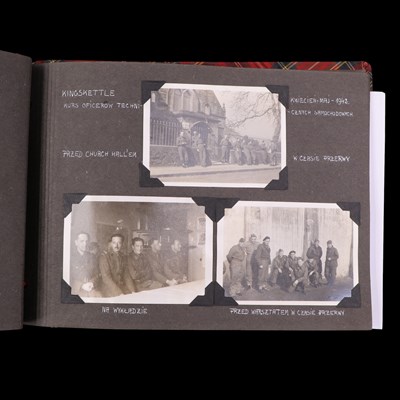 Lot 15 - A Free Polish Army decoration and campaign...