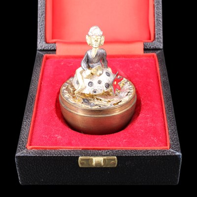 Lot 1155 - Stuart Devlin (1931-2018), a cased silver gilt...