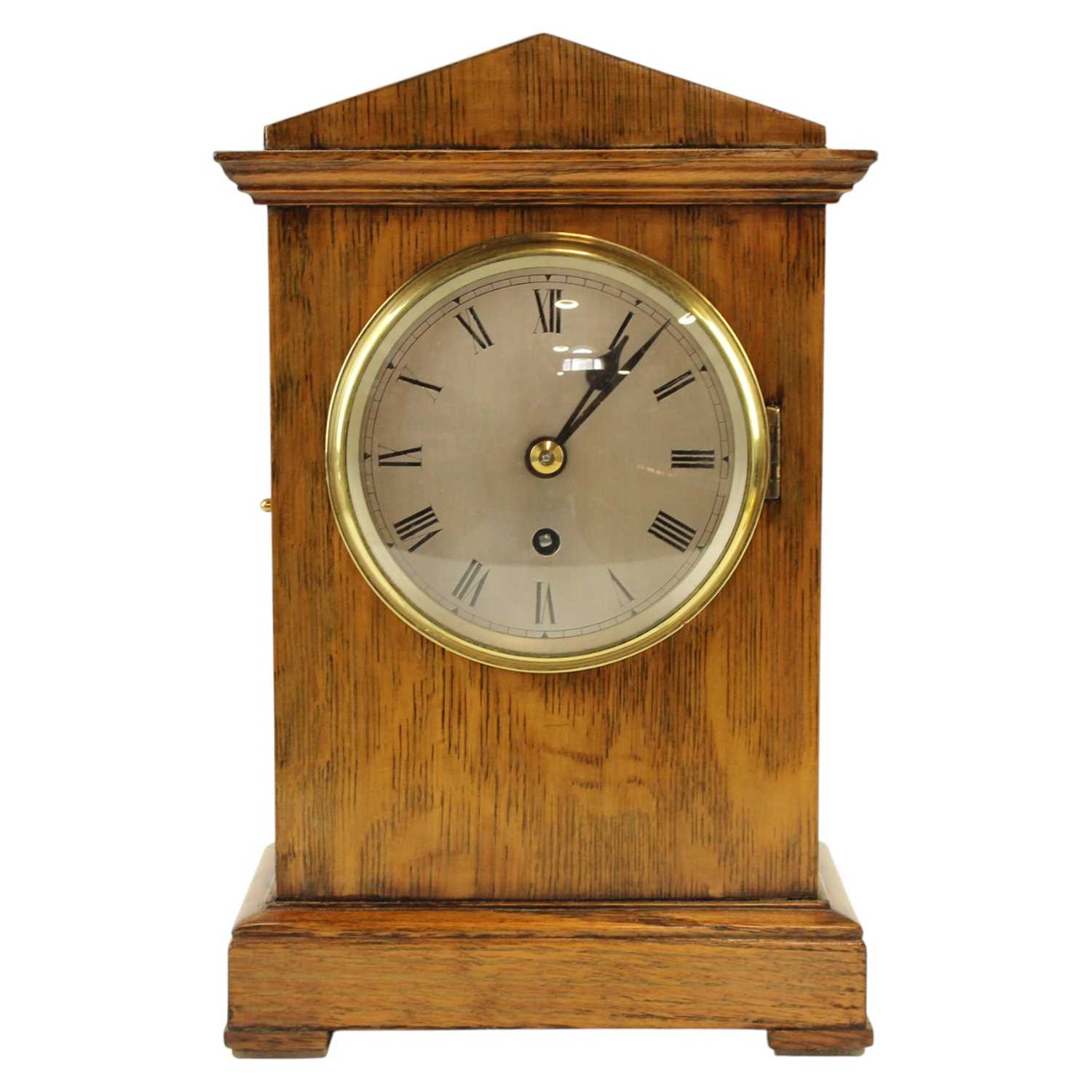 Lot 896 - A 1930s Elliott oak-cased, 8-day single-fusee...