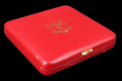 Lot 1122 - An Elizabeth II 1974 limited edition Isle of...