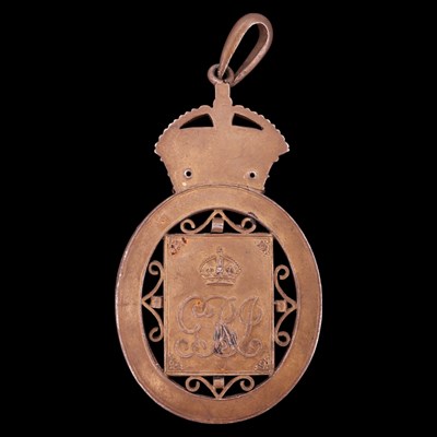 Lot 4 - A gentleman's Companion of Honour (CH) neck...