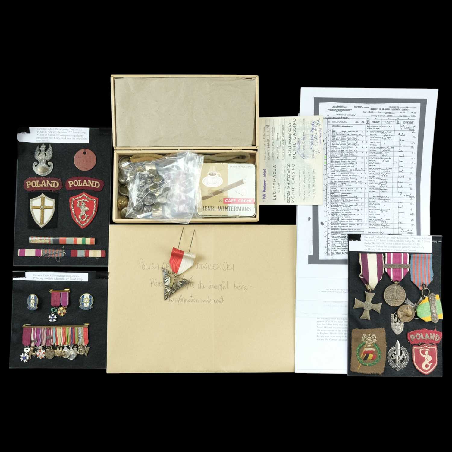 Lot 26 - A Free Polish Army order, decoration and...