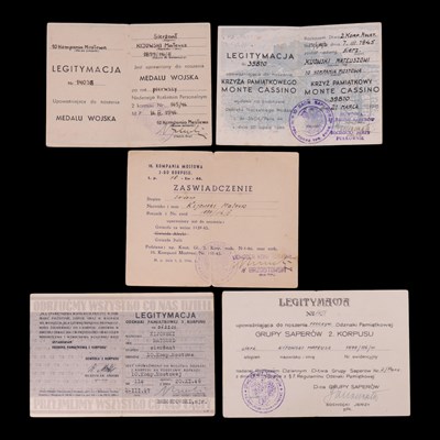 Lot 683 - A Second World War Free Polish Army medal,...