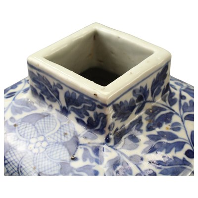 Lot 473 - A fine pair of Qing Chinese wucai porcelain...