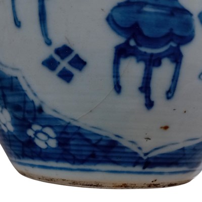 Lot 476 - A pair of Qing Chinese blue-and-white...