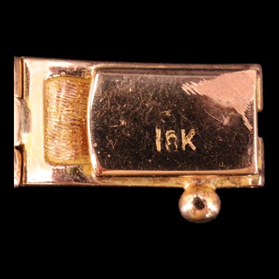 Lot 1345 - A Mexican / Peruvian 18 ct yellow metal and...