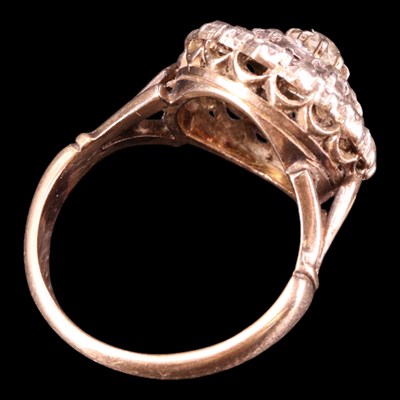 Lot 1422 - An impressive Victorian diamond ring,...