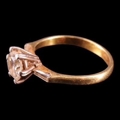 Lot 1431 - A near-contemporary diamond ring, comprising a...