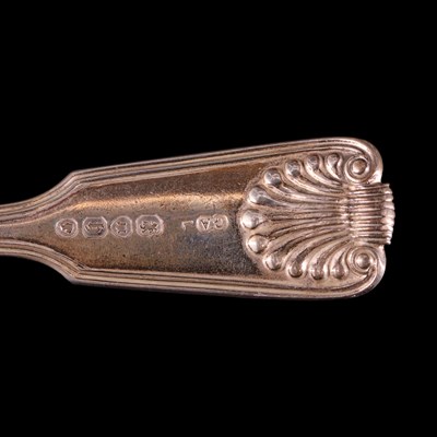 Lot 1172 - A set of 12 Victorian silver fiddle, thread...