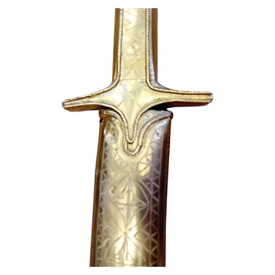 Lot 422 - An Omani yellow-metal-mounted shamshir sword,...