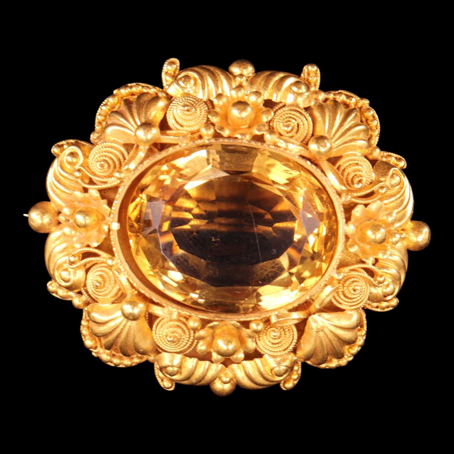 Lot 1551 - A Georgian citrine and high-carat gold...