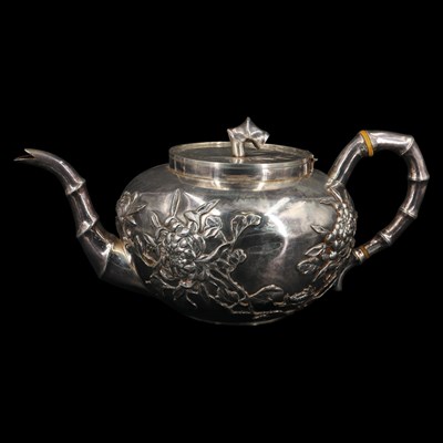 Lot 1325 - An early 20th Century Hong Kong silver...