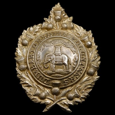 Lot 25 - A Dumbartonshire Volunteers glengarry badge, 8...