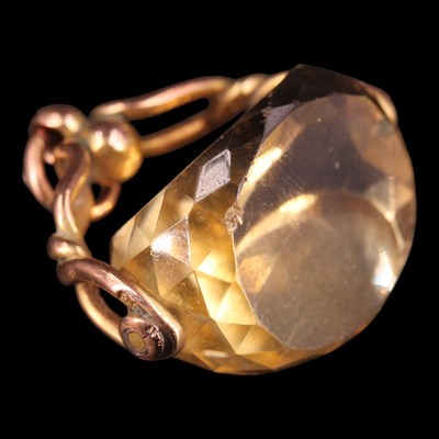 Lot 1252 - A vintage 9 ct yellow-metal-mounted citrine...