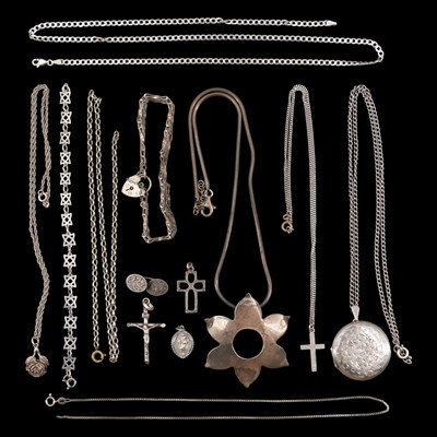 Lot 1265 - A small quantity of white metal jewellery,...