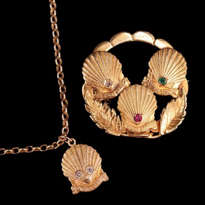 Lot 1271 - A 9ct gold Shell Oil Company "long service"...
