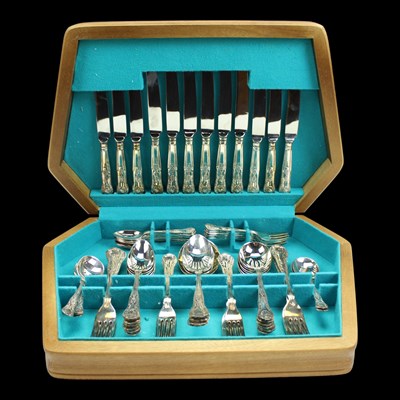 Lot 1200 - A canteen of King's Pattern electroplated...