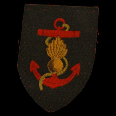 Lot 192 - A Royal Marine Engineers printed formation sign