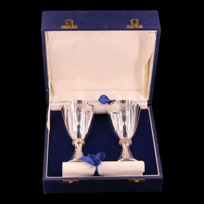 Lot 1174 - A cased pair of 1972 "Royal Silver Wedding...