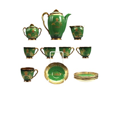 Lot 1105 - A 1920s / 1930s Carlton Ware "Vert Royale"...