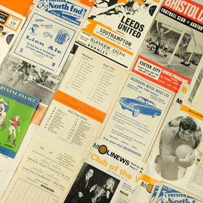 Lot 535 - A group of 1960s / 1970s matchday football...