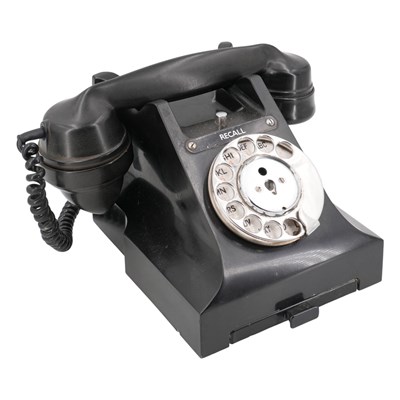 Lot 837 - A mid-20th Century GPO type 330L bakelite...