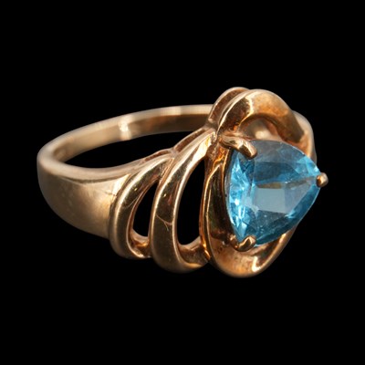 Lot 1311 - A contemporary blue and white topaz freeform...