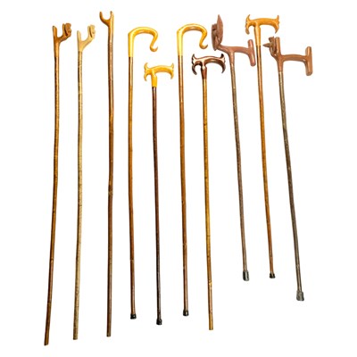 Lot 918 - A quantity of shepherds' crook, thumb and...