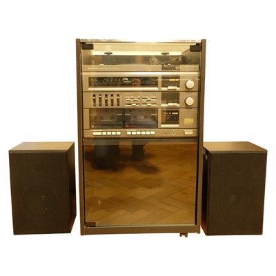 Lot 843 - A Sanyo GXT 210 stereo music...
