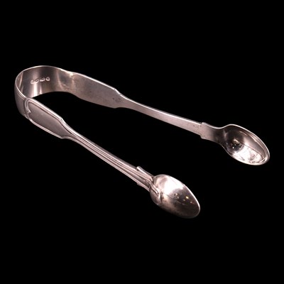 Lot 1187 - A set of silver thread fiddle pattern sugar...