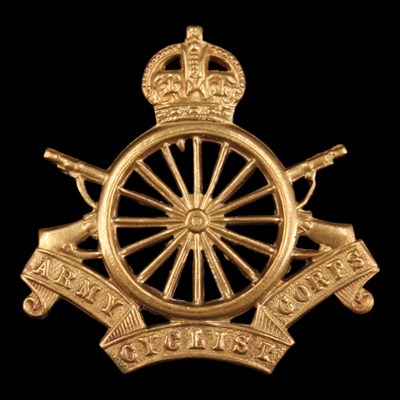 Lot 171 - A Great War Army Cyclist Corps cap badge