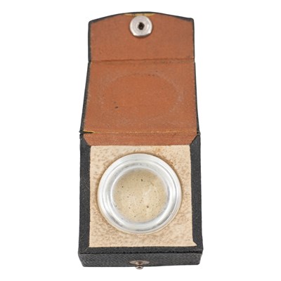 Lot 826 - An early 20th Century cased "Flat Field...