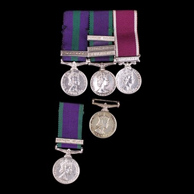 Lot 9 - QEII General Service and Long Service and Good...