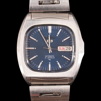 Lot 1479 - A mid 1970s Seiko 5 sports wristwatch, having...