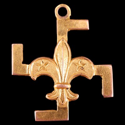 Lot 1392 - A 1920s / 1930s Boys Scouts 9 ct yellow metal...