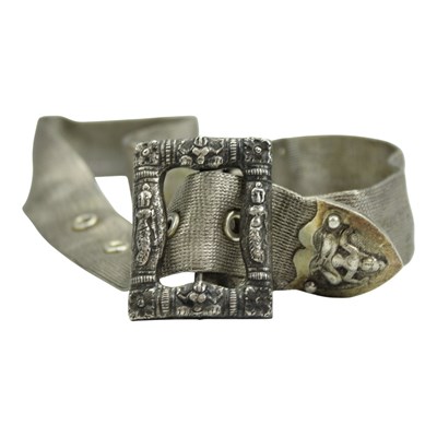 Lot 941 - A Victorian Anglo-Indian silver-plated mesh...